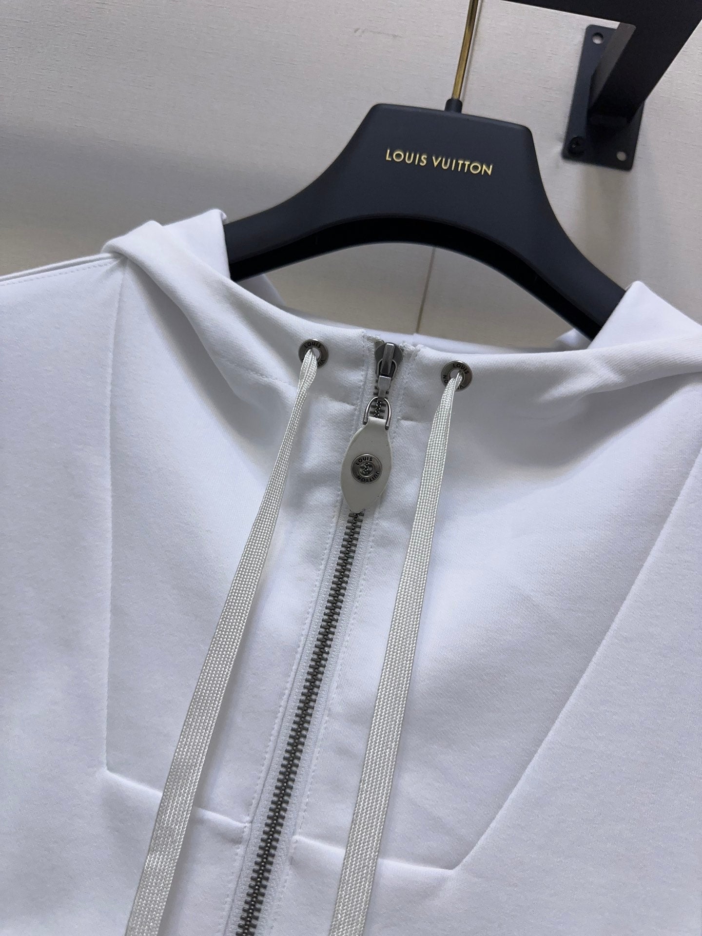 LV 25S HOODED JACKET 0141