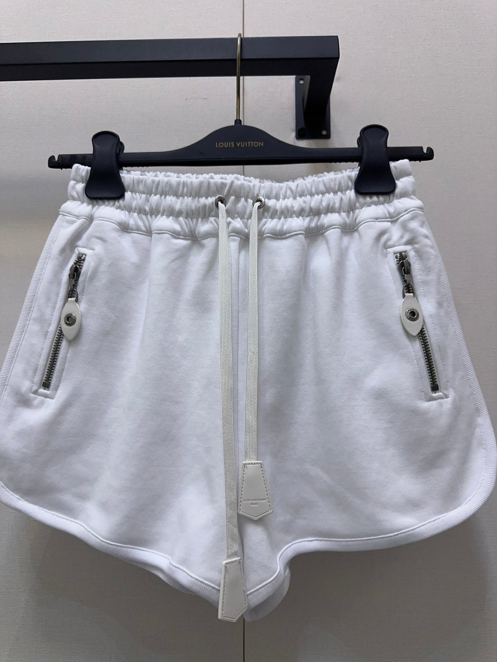 LV 25S SPORTS SHORTS 0140