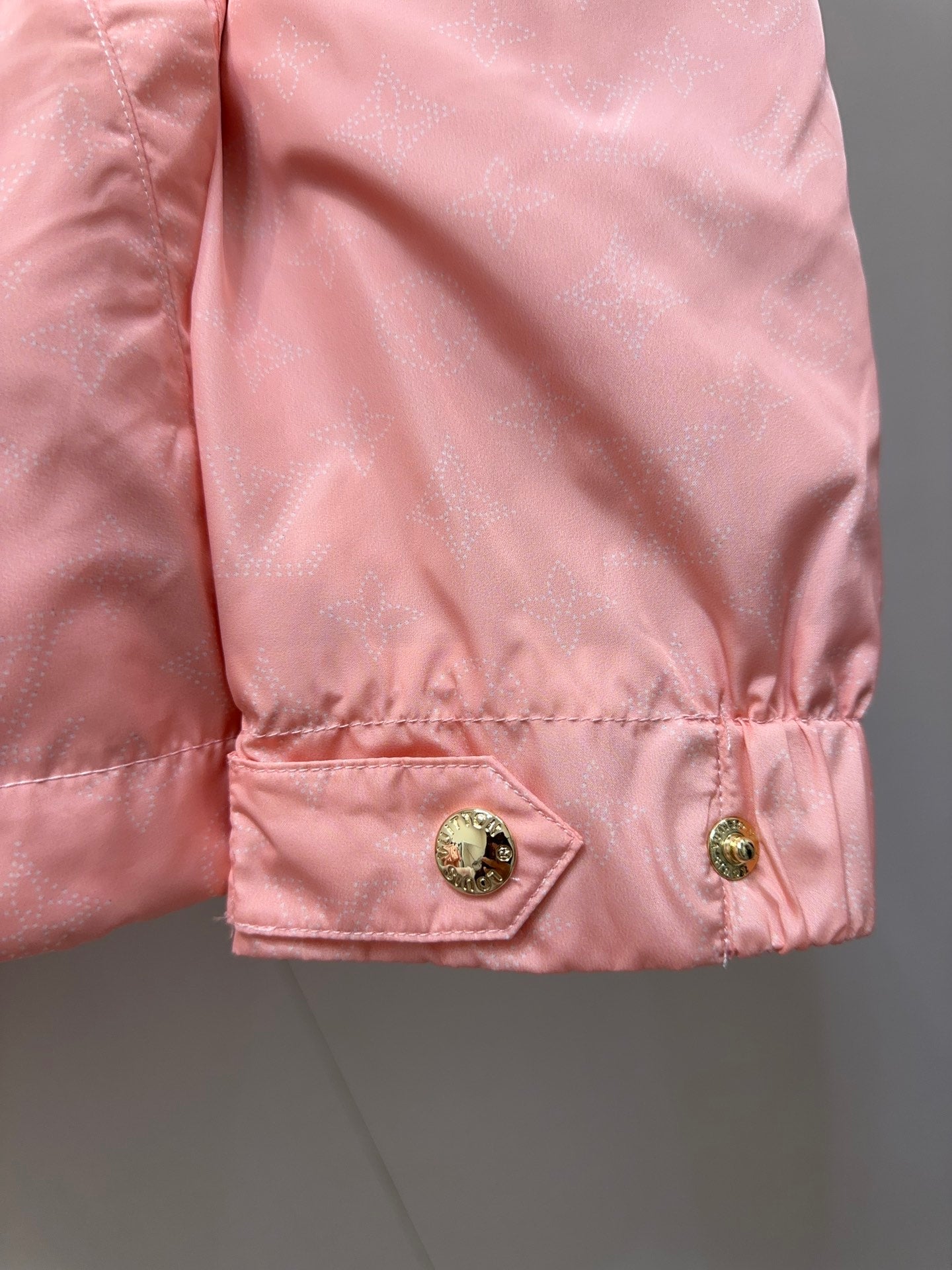 LV 25S HOODED JACKET 0137