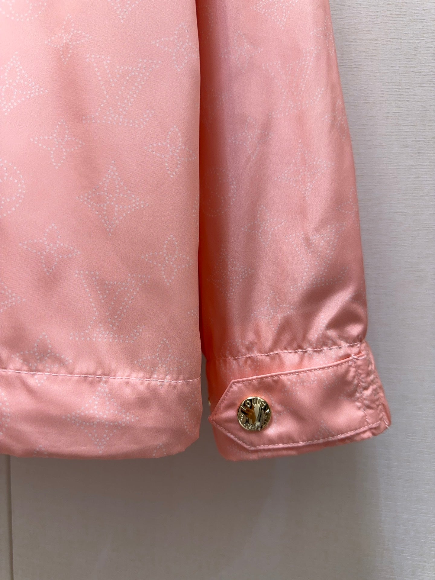 LV 25S HOODED JACKET 0137