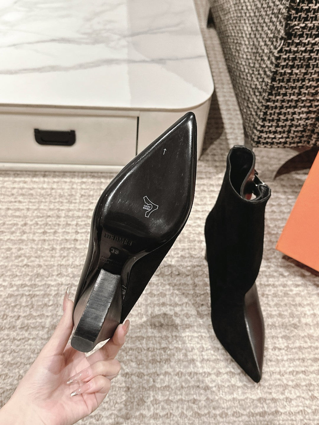 HILONA 6 CM ANKLE BOOTS IN BLACK CALFSKIN AND SUEDE