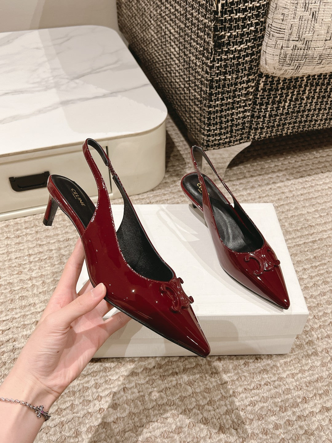 HIGH SLINGBACKS 5 CM IN RUBY RED PATENT CALFSKIN