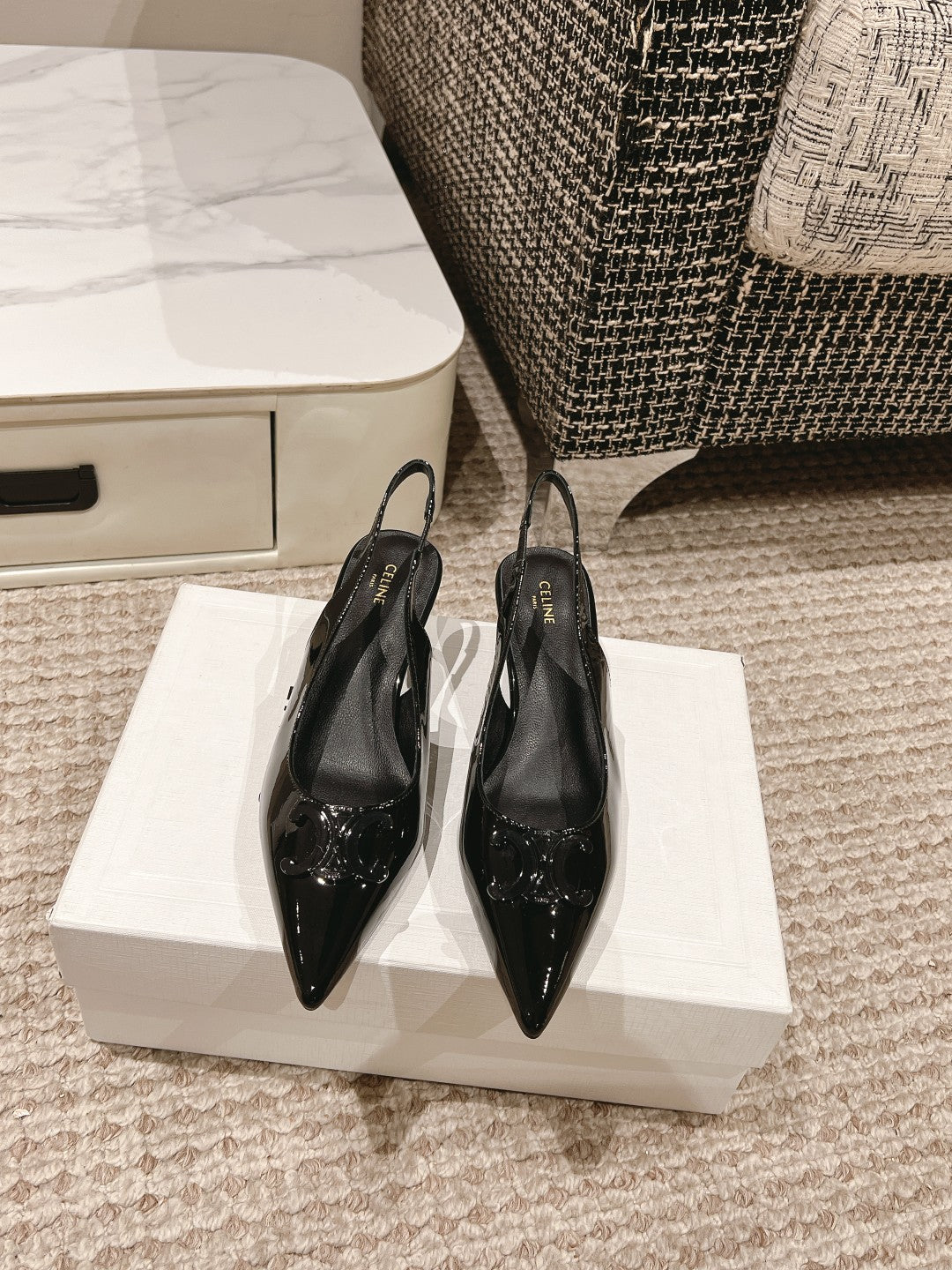 HIGH SLINGBACKS 5 CM IN BLACK PATENT CALFSKIN