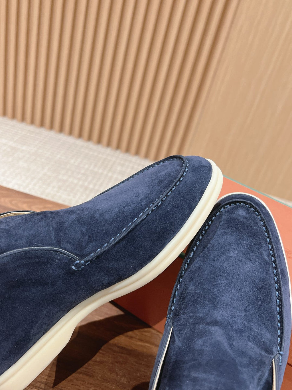 LP OPEN WALK LOAFERS NAVY SUEDE