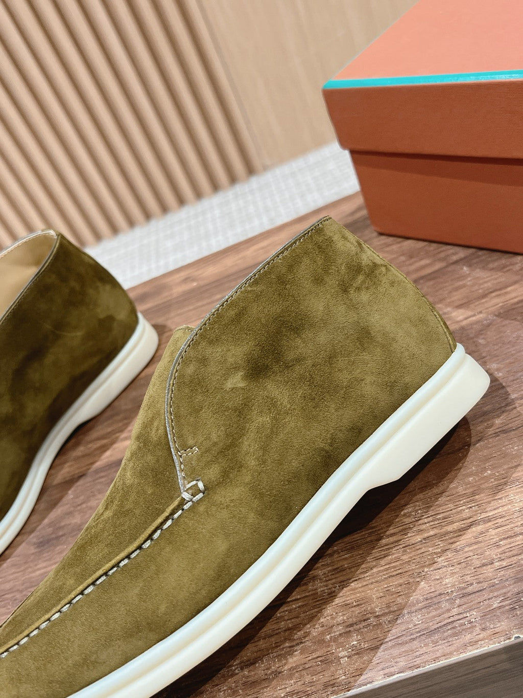 LP OPEN WALK LOAFERS BRIGHT OLIVE SUEDE
