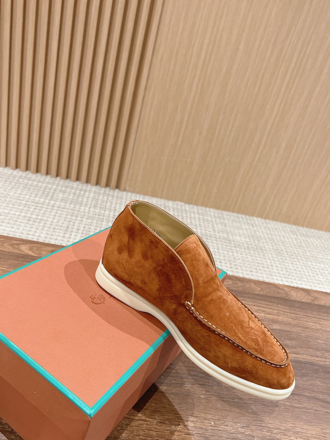 LP OPEN WALK LOAFERS BRIGHT BROWN SUEDE