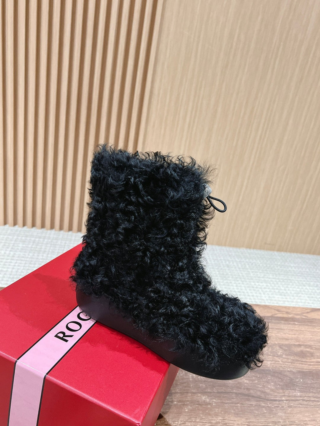 VIV' RANGERS SHEARLING ANKLE BOOT IN BLACK SHEEPSKIN