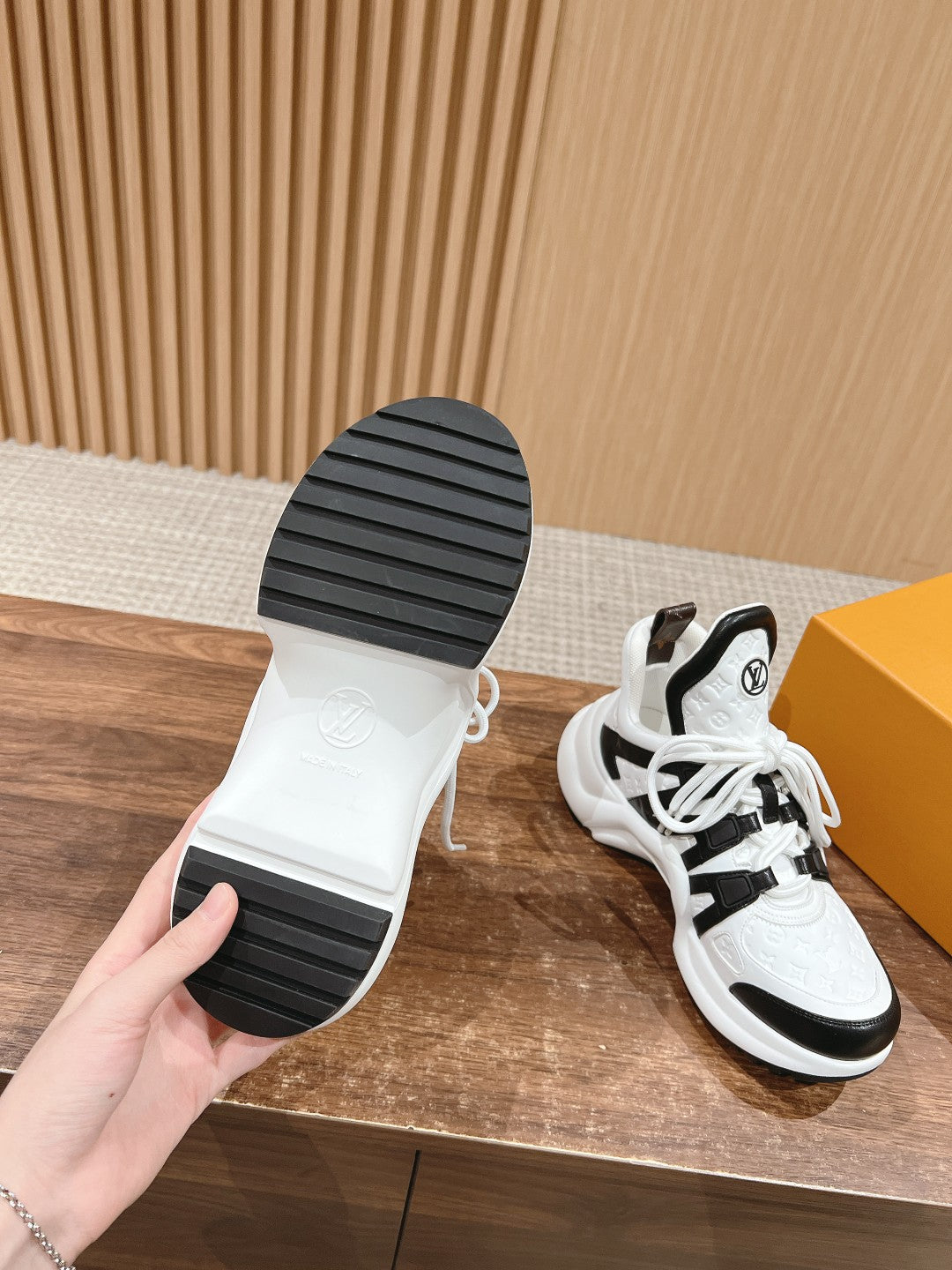 LV ARCHLIGHT SNEAKER IN WHITE MIX BLACK EMBOSSED CALFSKIN