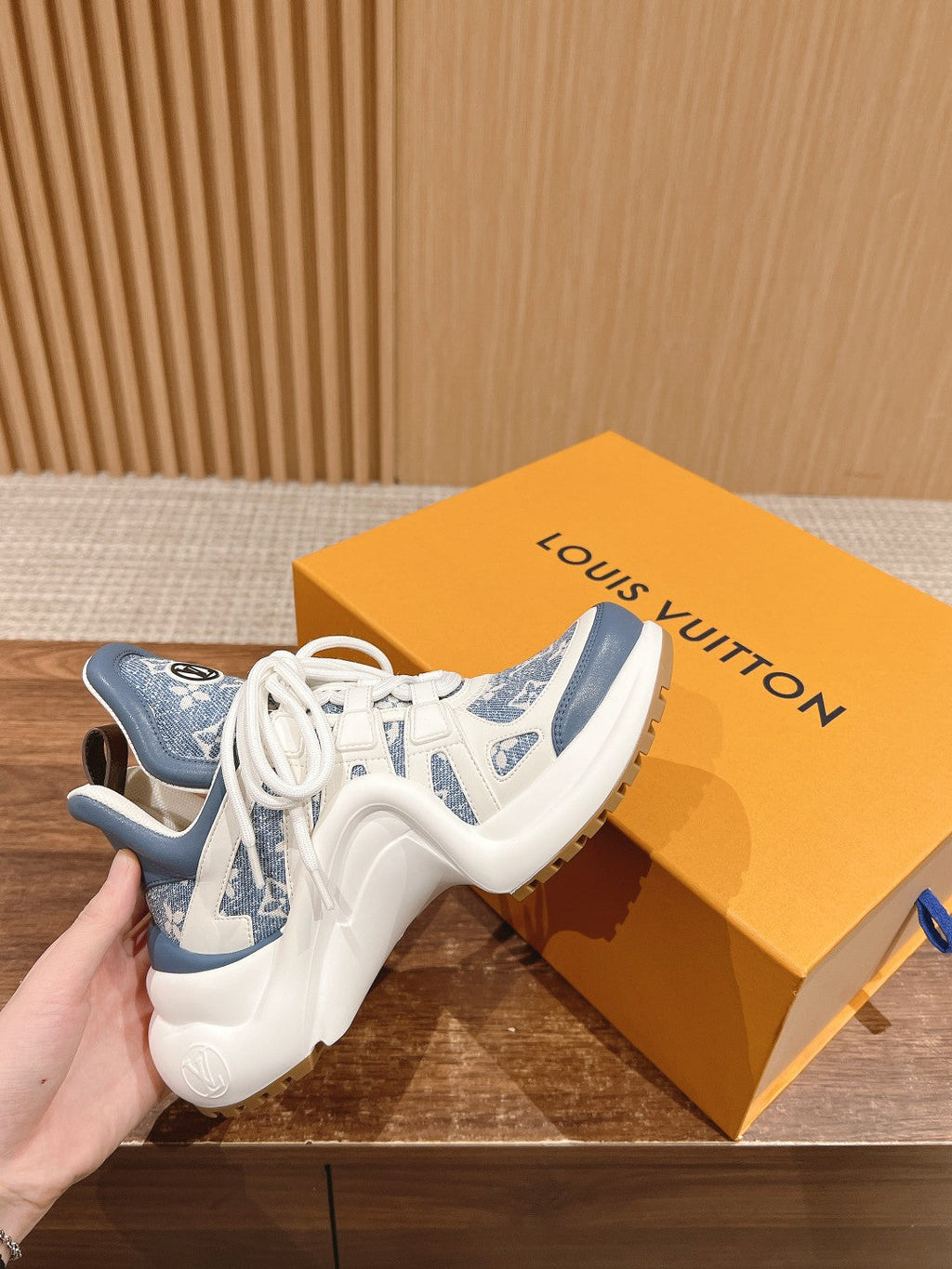 LV ARCHLIGHT SNEAKER IN WHITE MIX AEGEAN BLUE CALFSKIN AND MONOGRAM DENIM