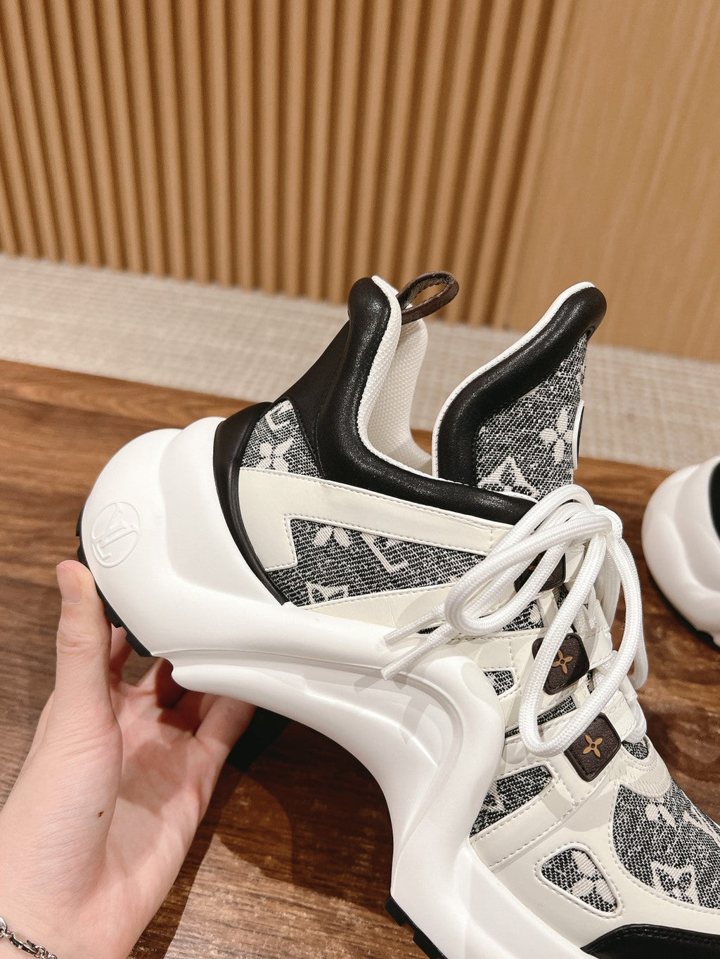 LV ARCHLIGHT SNEAKER IN WHITE MIX BLACK CALFSKIN AND MONOGRAM DENIM
