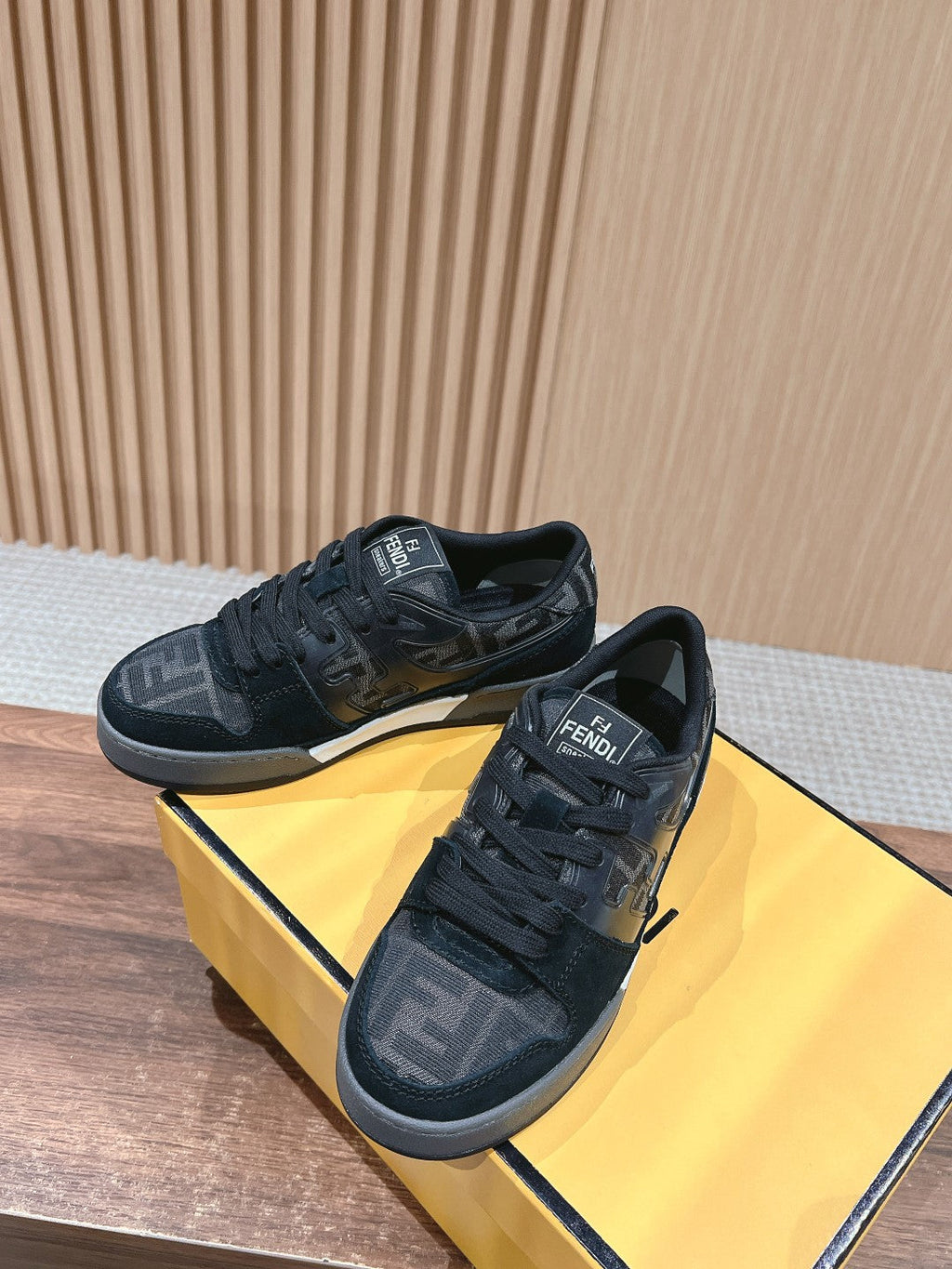 FENDI MATCH TRAINER IN BLACK CALFSKIN AND HIGH-DENSIITY FABRIC