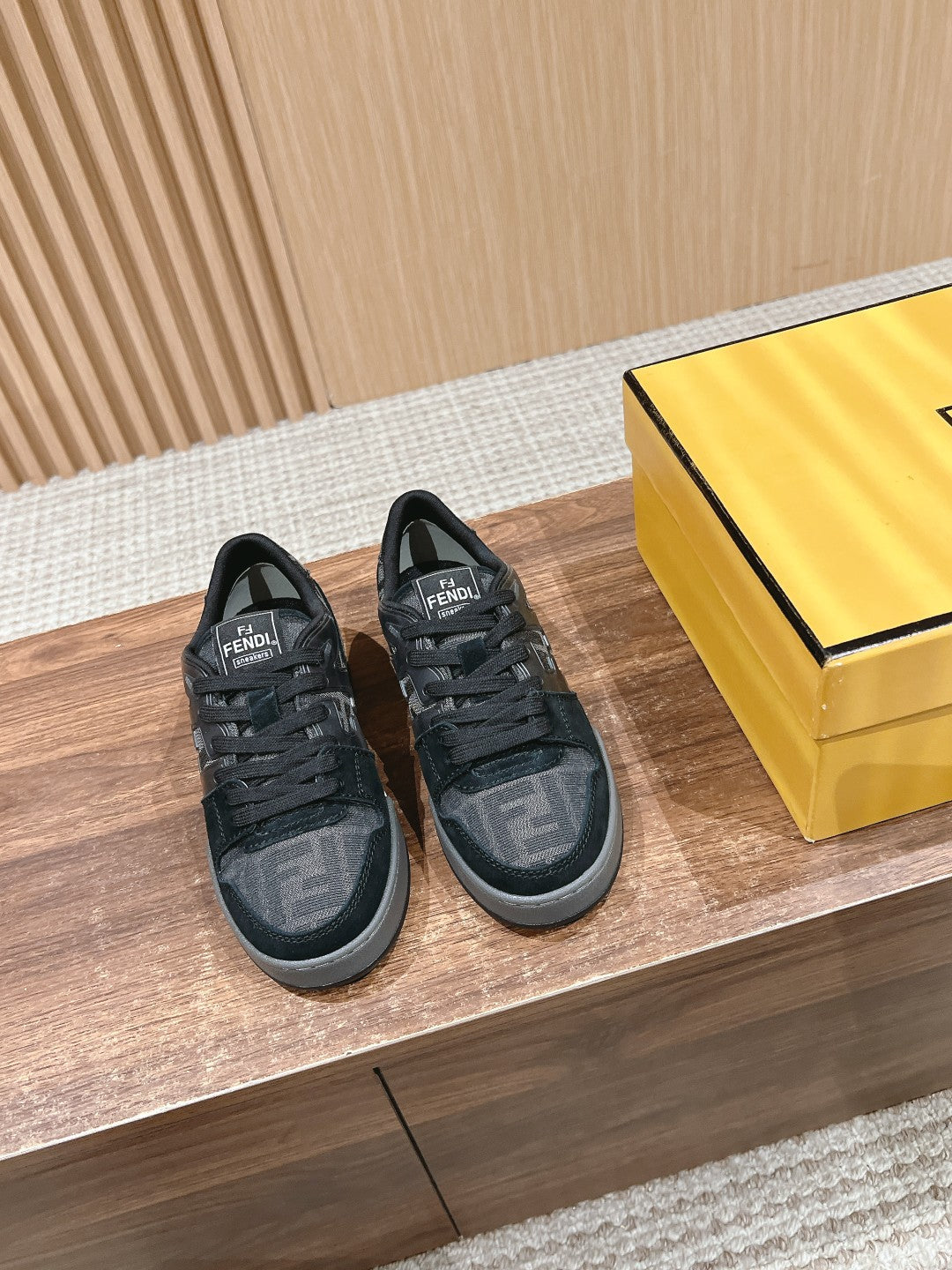 FENDI MATCH TRAINER IN BLACK CALFSKIN AND HIGH-DENSIITY FABRIC