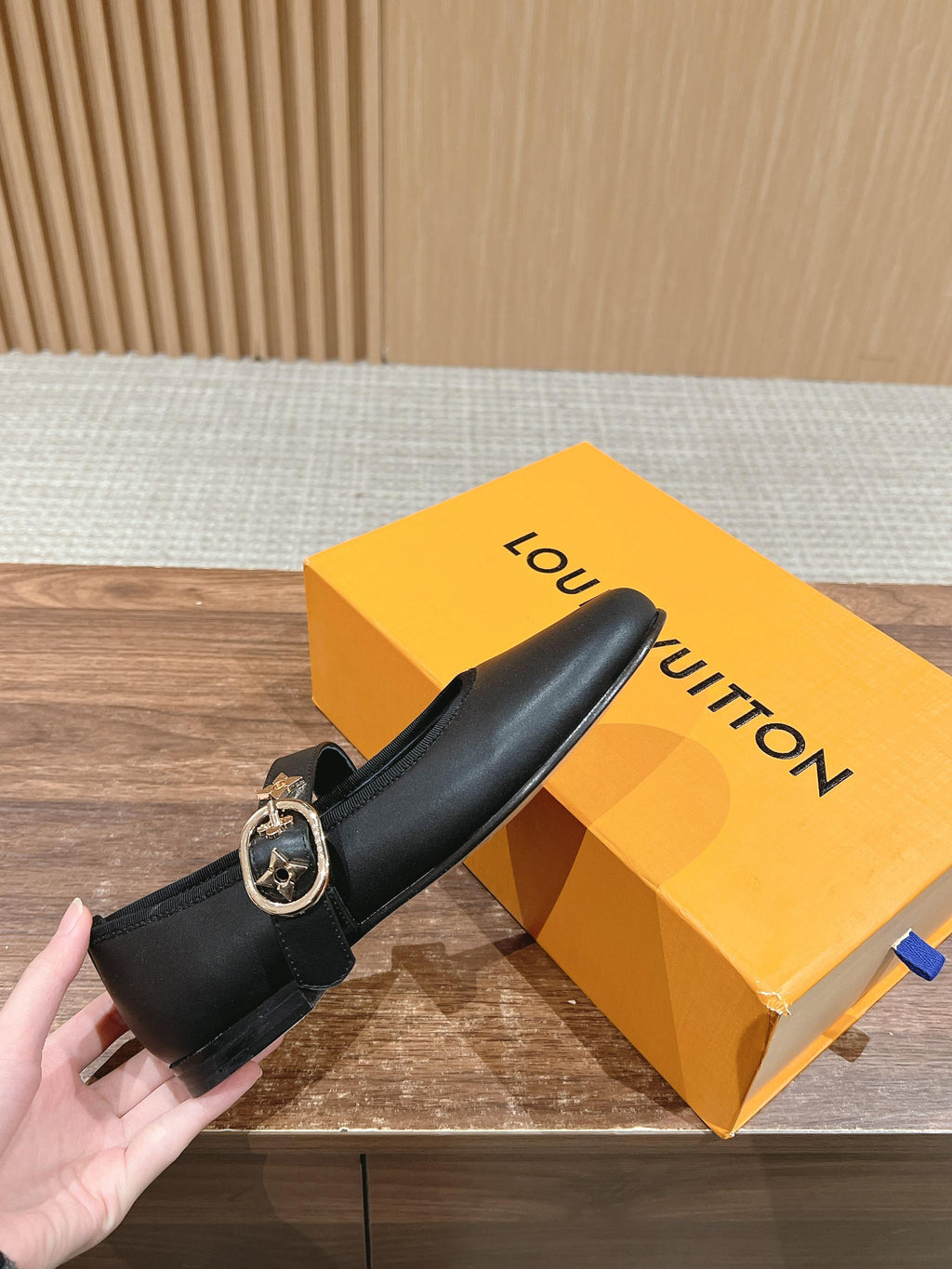 MARY JANE FLAT IN BLACK CALFSKIN 168943