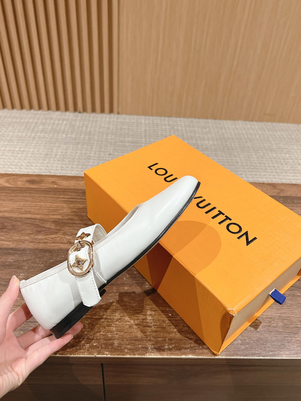 MARY JANE FLAT IN WHITE CALFSKIN