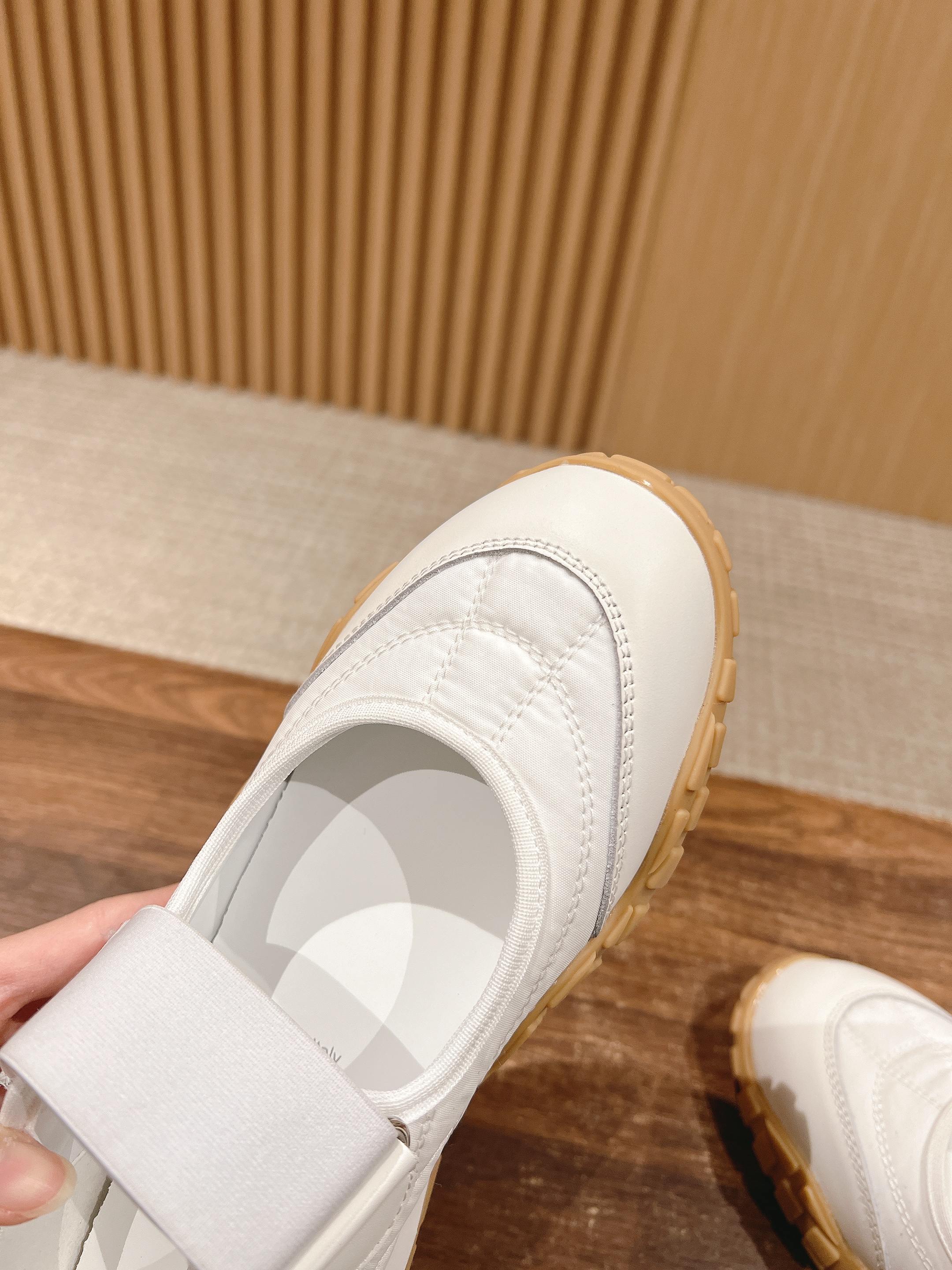 BALLET SHOES IN WHITE LAMBSKIN AND FABRIC ANTI-SLIP RUBBER SOLE