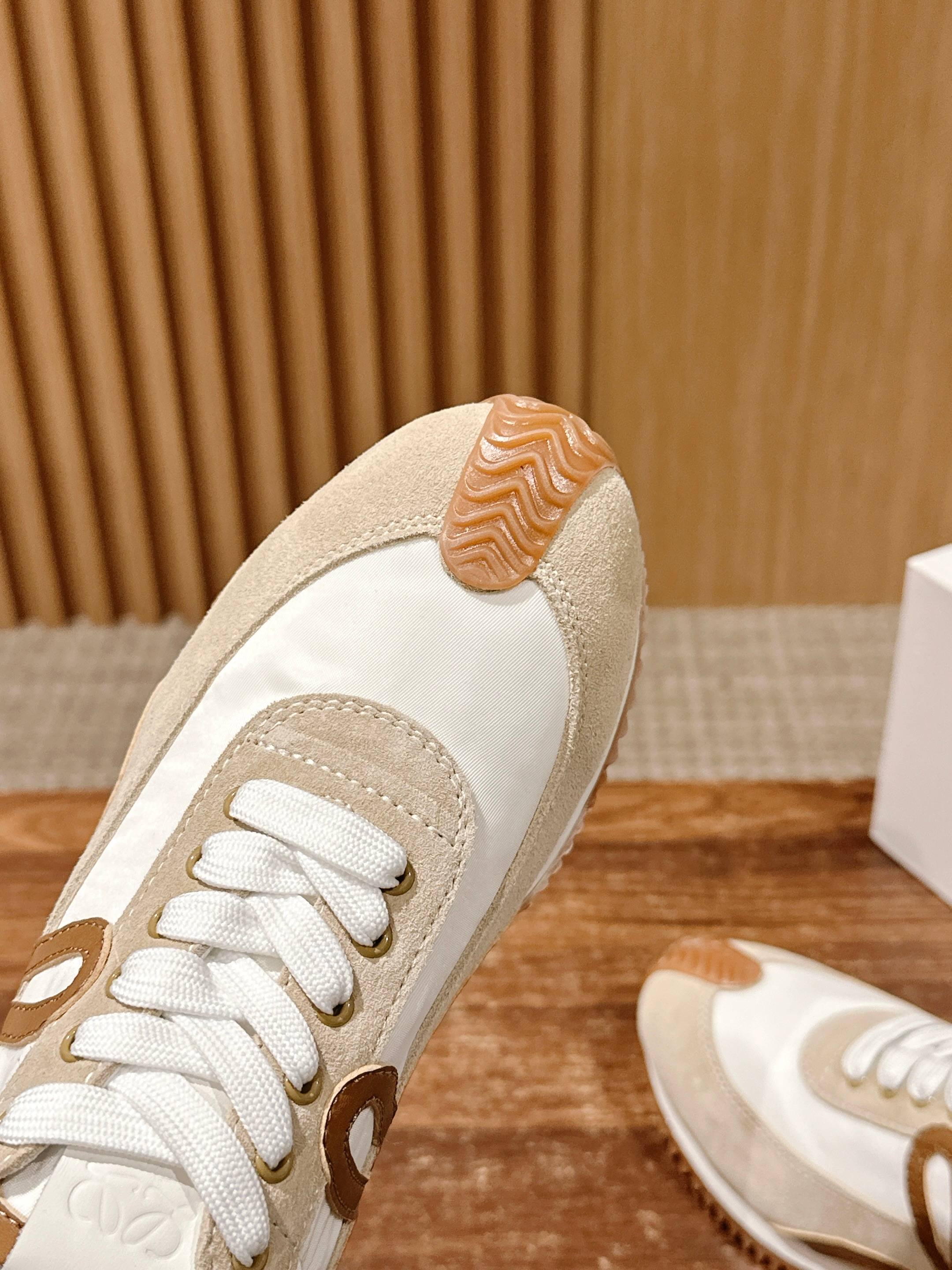 FLOW RUNNER SNEAKER IN BROWN SUEDE AND SHEEPSKIN