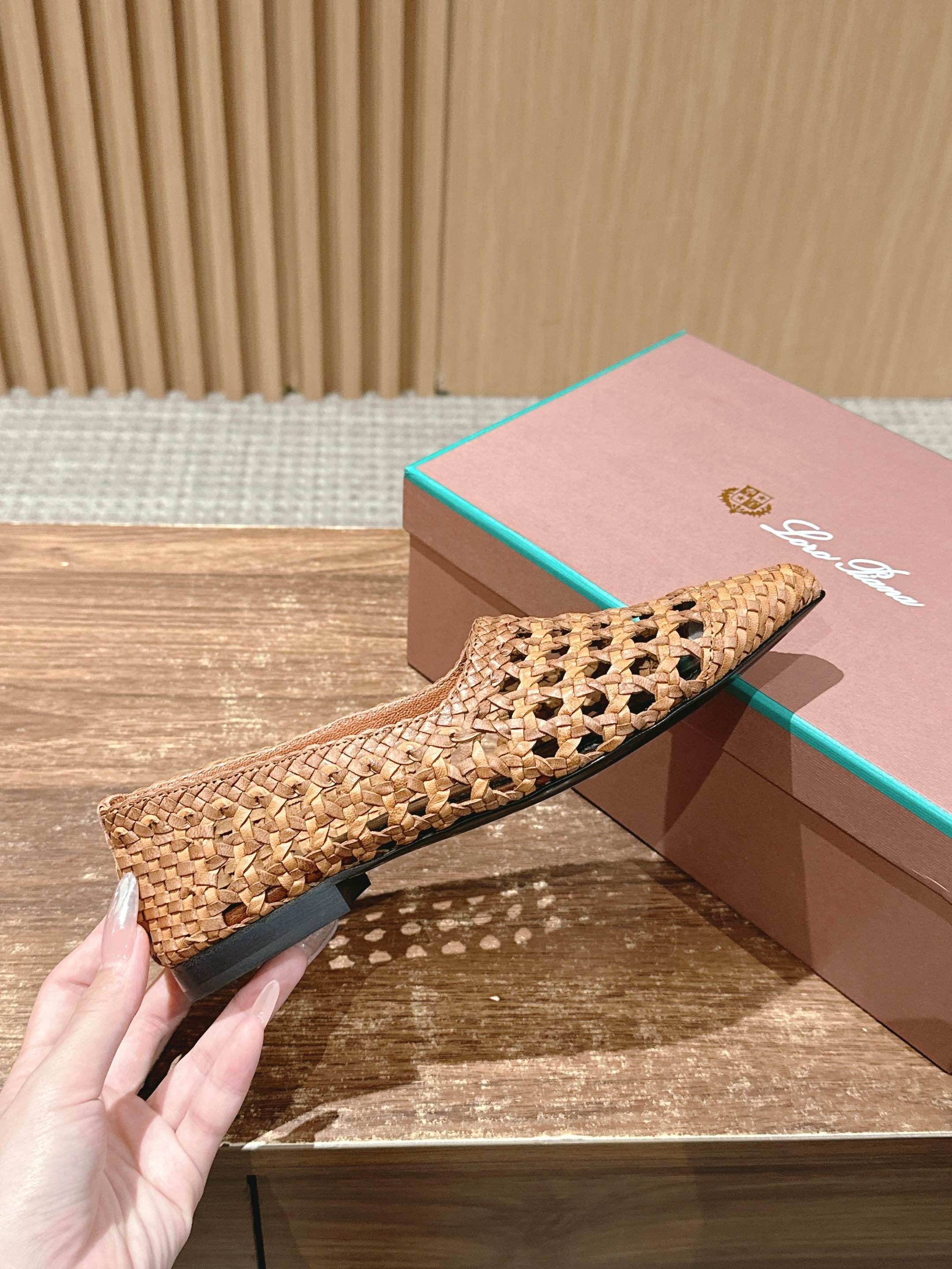 LP POINTED-TOE BALLET FLATS 25S IN LIGHT BROWN LAMBSKIN