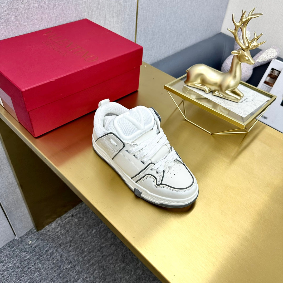 One Stud Sneaker Garavani Calfskin White Grey