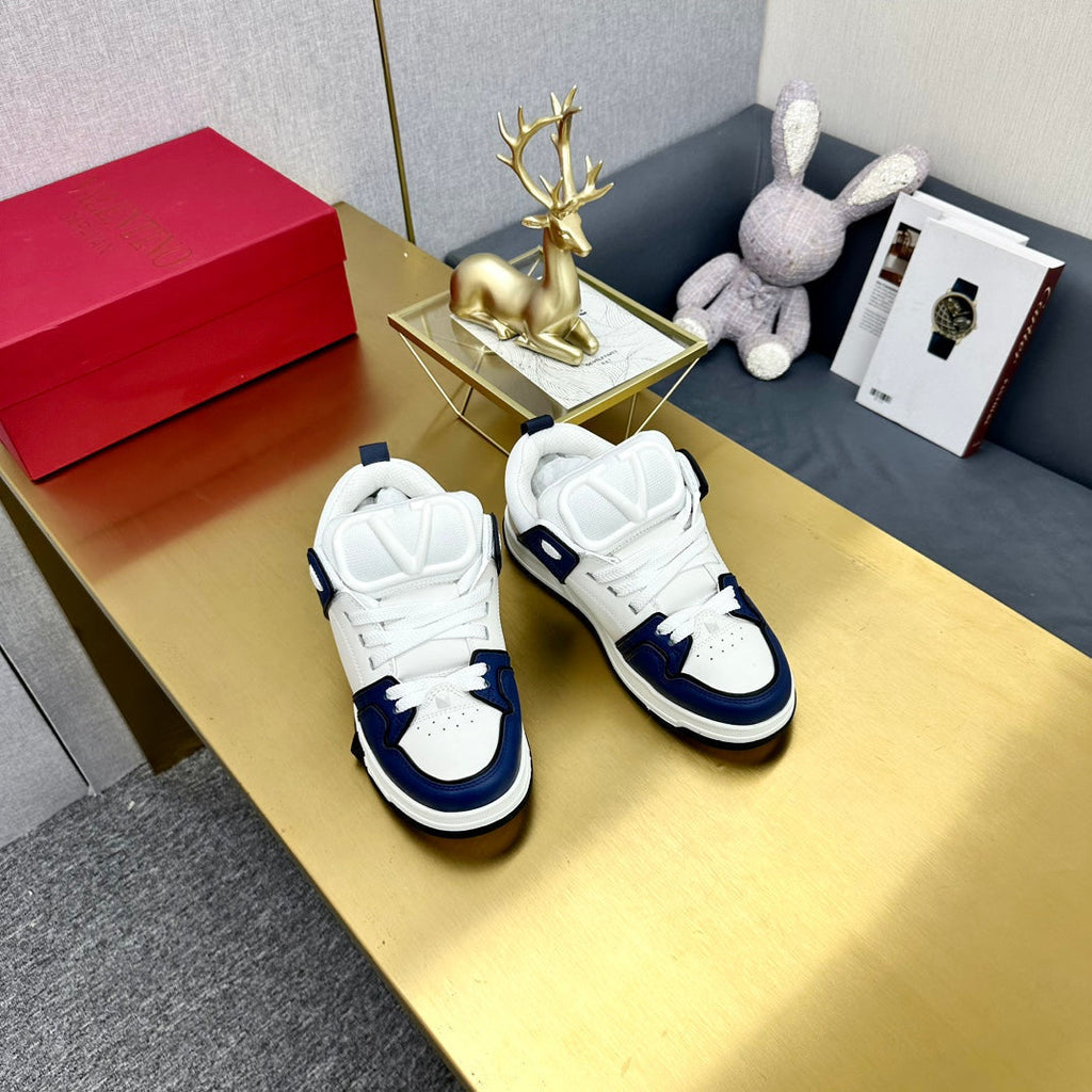 One Stud Sneaker Garavani Blue Calfskin White Fabric