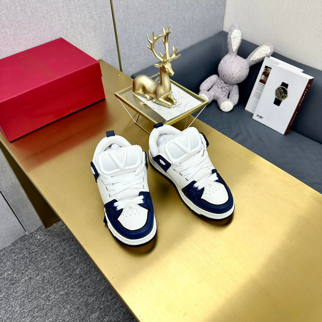 One Stud Sneaker Garavani Blue Calfskin White Fabric