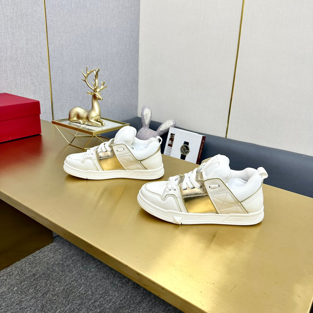 One Stud Sneaker Garavani Calfskin Fabric Gold White