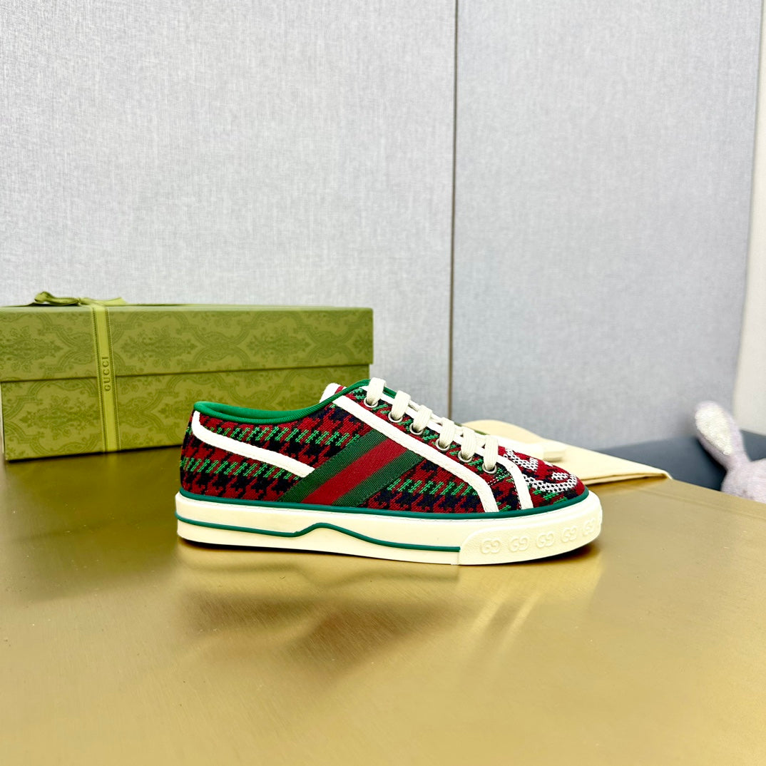GG TENNIS 1977 TRAINER RED AND DARK GREEN CANVAS