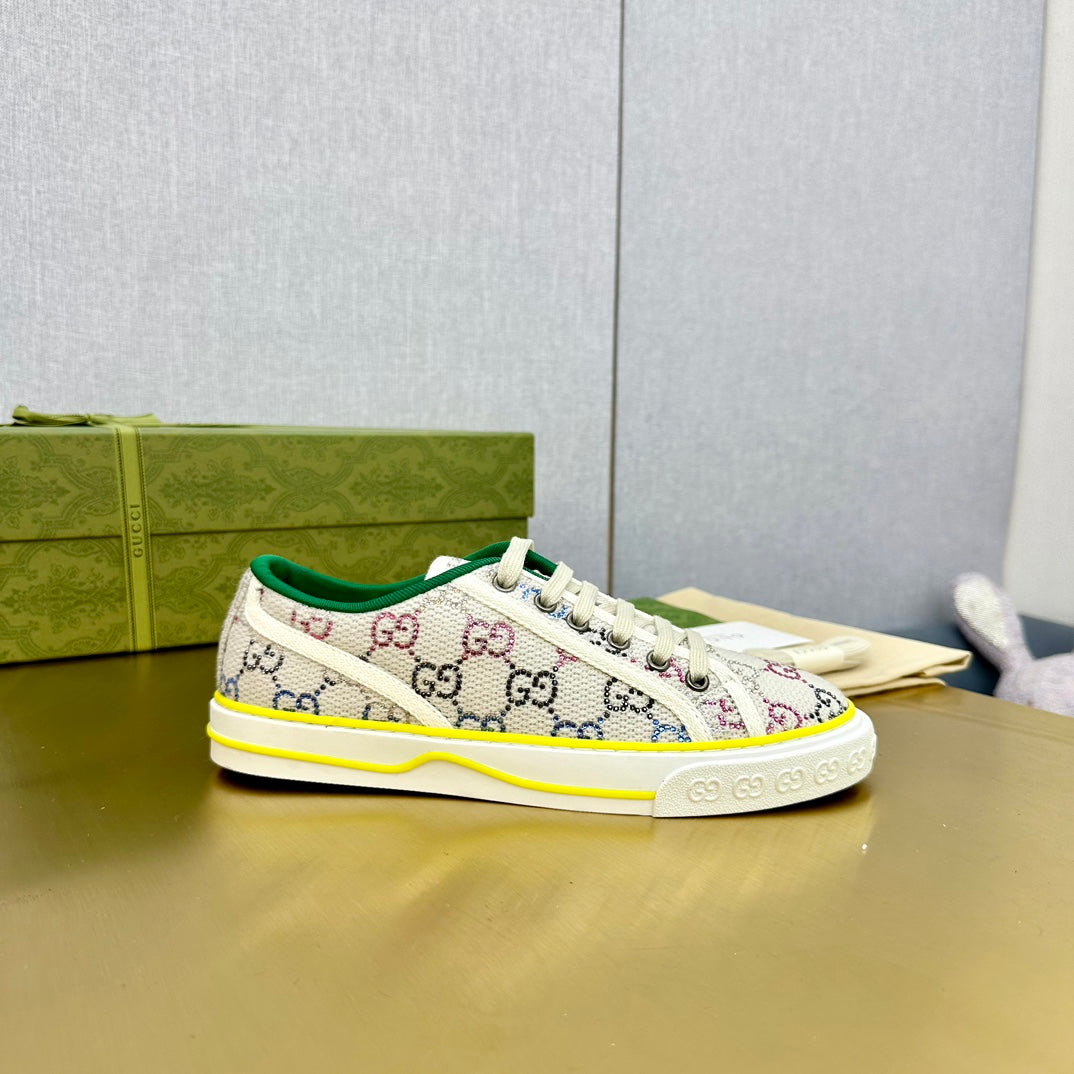 GG TENNIS 1977 TRAINER LIGHT GRAY CANVAS WITH YELLOW TRIM