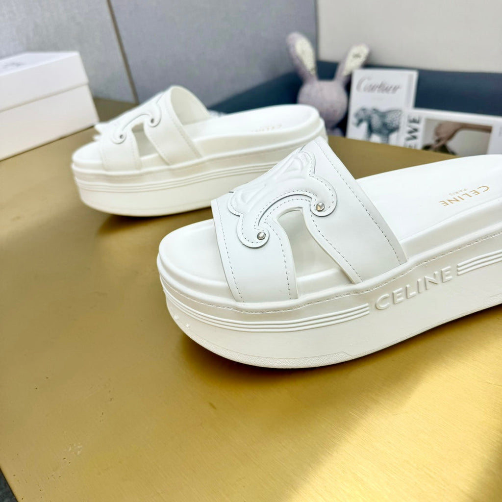 BLOCK SLIDES WITH TRIOMPHE IN WHITE SMOOTH CALFSKIN