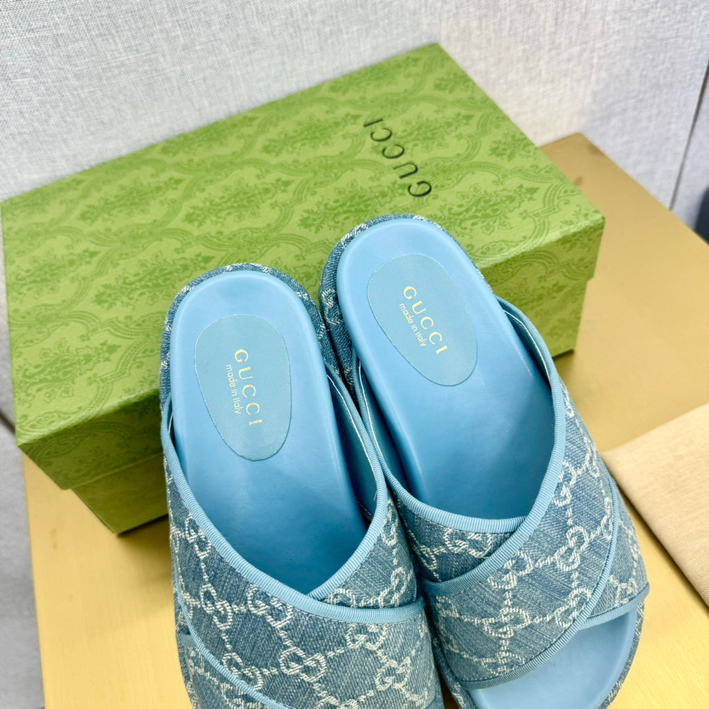 GG SLIDE SANDAL SKY CANVAS CROSS STRAPS