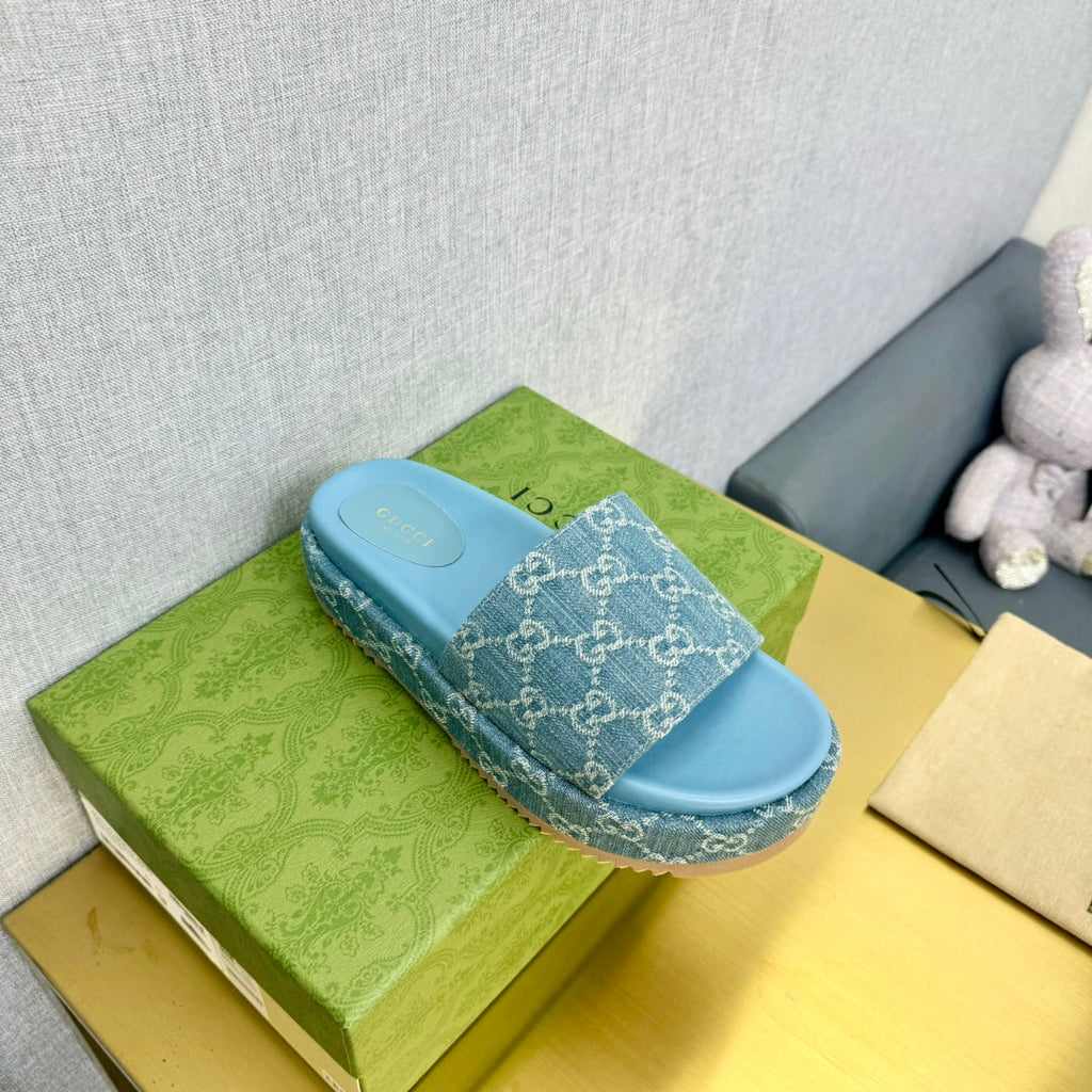 GG PLATFORM SLIDE SANDAL SKY CANVAS