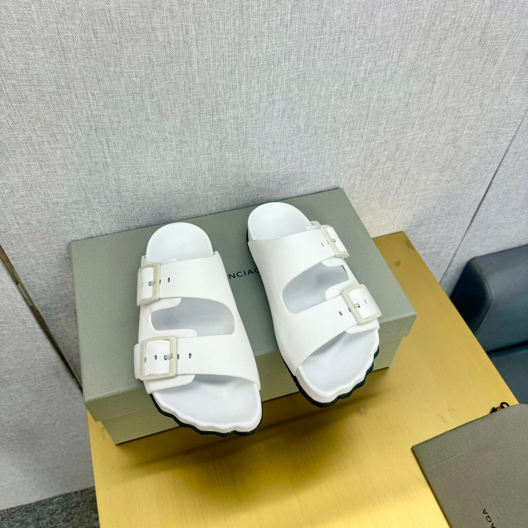 BIRKENSTOCK SLIPPERS IN WHITE CALFSKIN