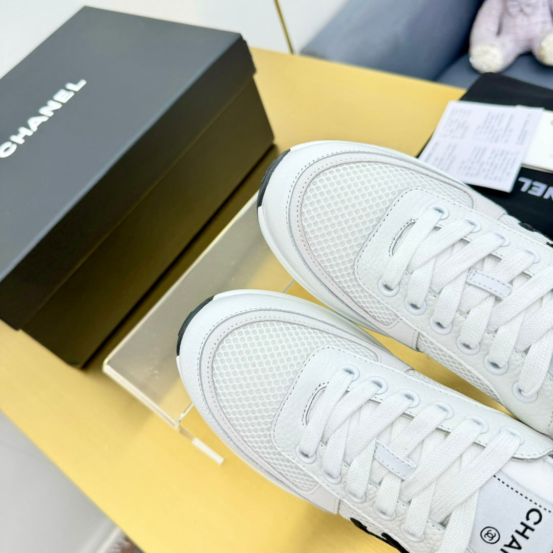 CLASSIC TRAINER IN WHITE MERCERIZED VELVET