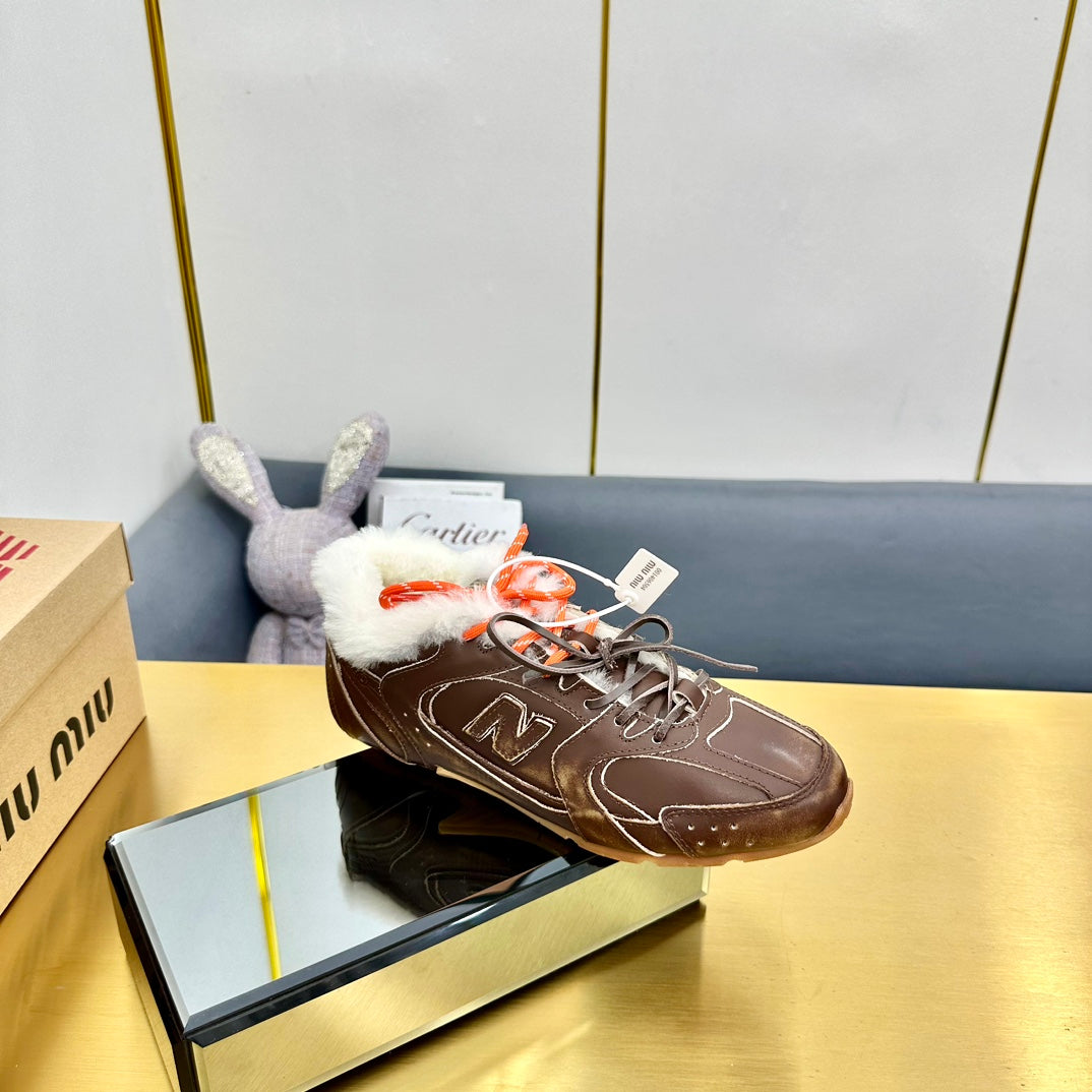 MIUXNB 530 SNEAKERS IN BROWN CALFSKIN SHEARLING