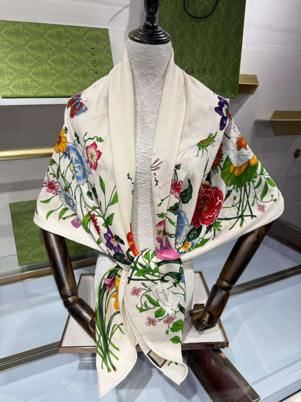 GUCCI 25S SCARF 140 IN CASHMERE 636340