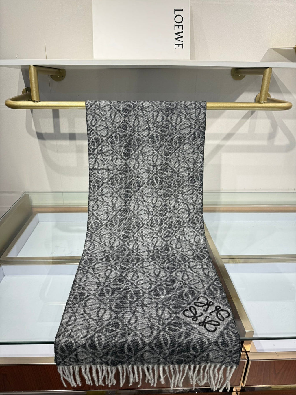 LOEWE 25S SCARF 180 IN CASHMERE WOOL 706573