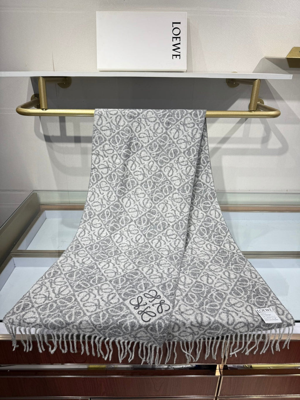 LOEWE 25S SCARF 180 IN CASHMERE WOOL 706574