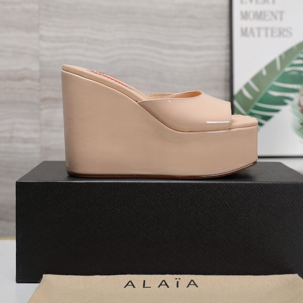 ALAIA PLATFORM WEDGE IN BEIGE TAN LAMBSKIN WITH RED HEART