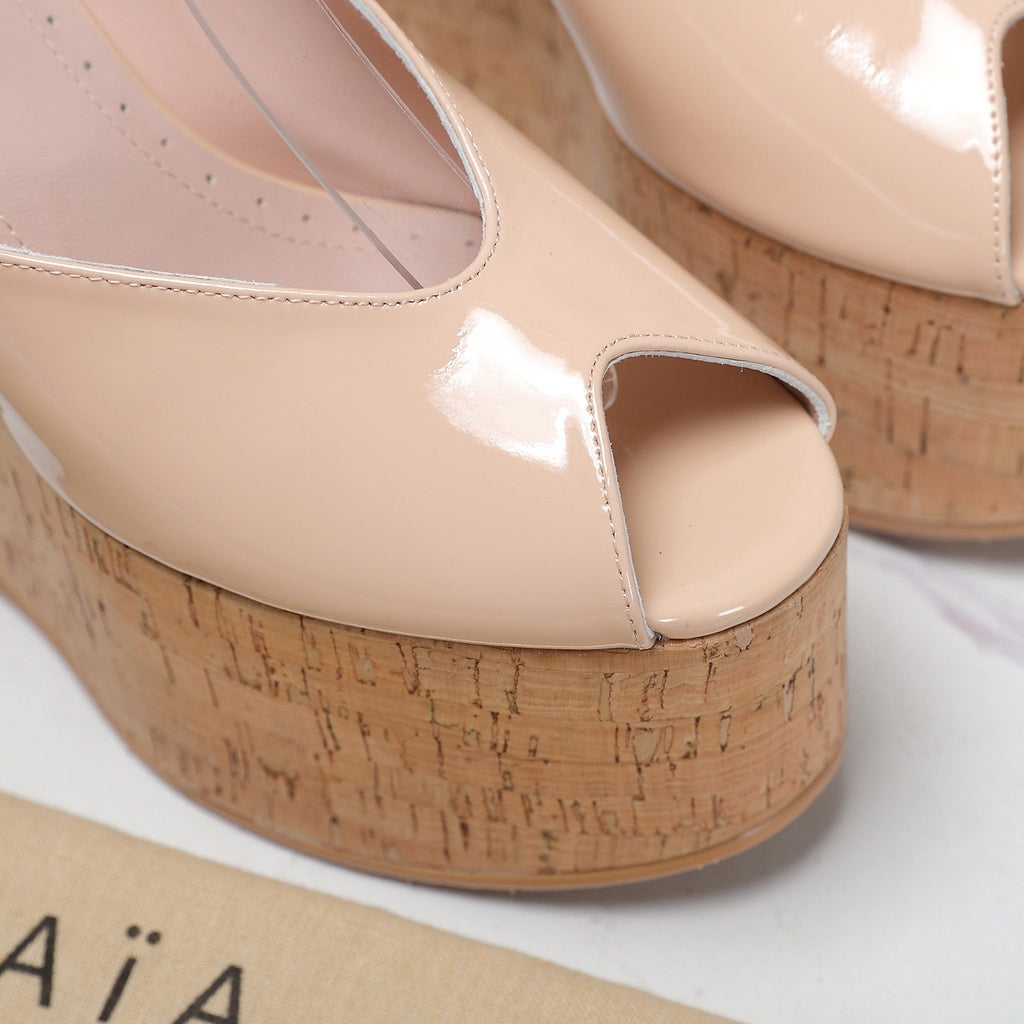 ALAIA WEDGE SANDAL IN BEIGE TAN GLOSSY CALFSKIN AND BEIGE RUBBER