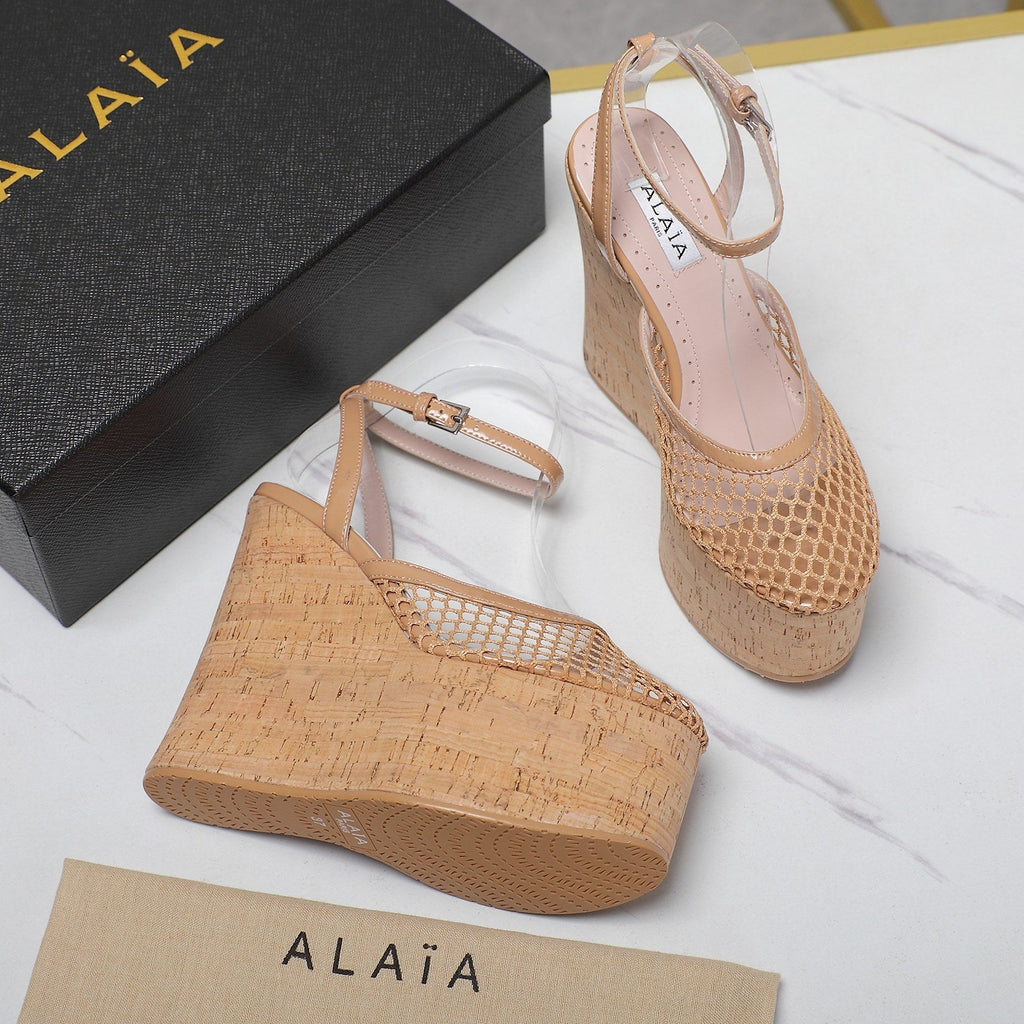 ALAIA WEDGE SANDAL IN FRENCH BEIGE MESH AND BEIGE RUBBER