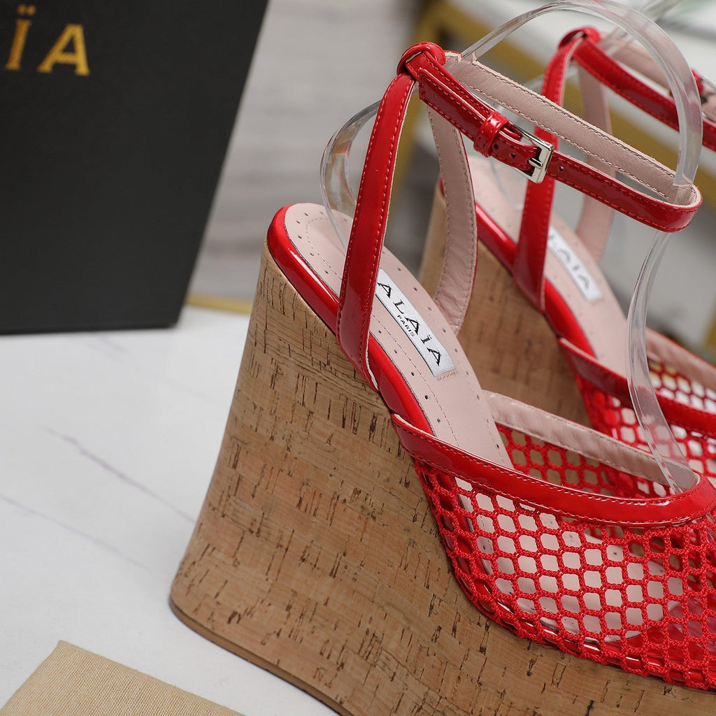 ALAIA WEDGE SANDAL IN CHERRY RED MESH AND BEIGE RUBBER