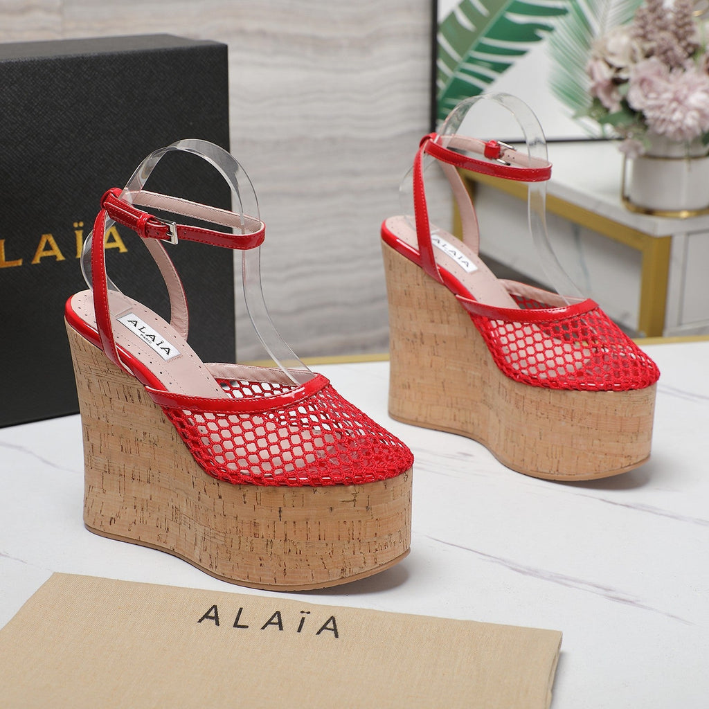 ALAIA WEDGE SANDAL IN CHERRY RED MESH AND BEIGE RUBBER