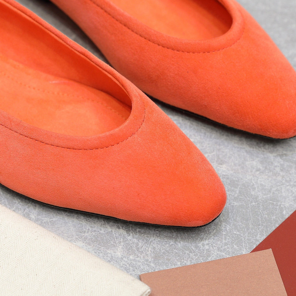 CLASSIC BALLET SHOES IN ORANGE SUEDE