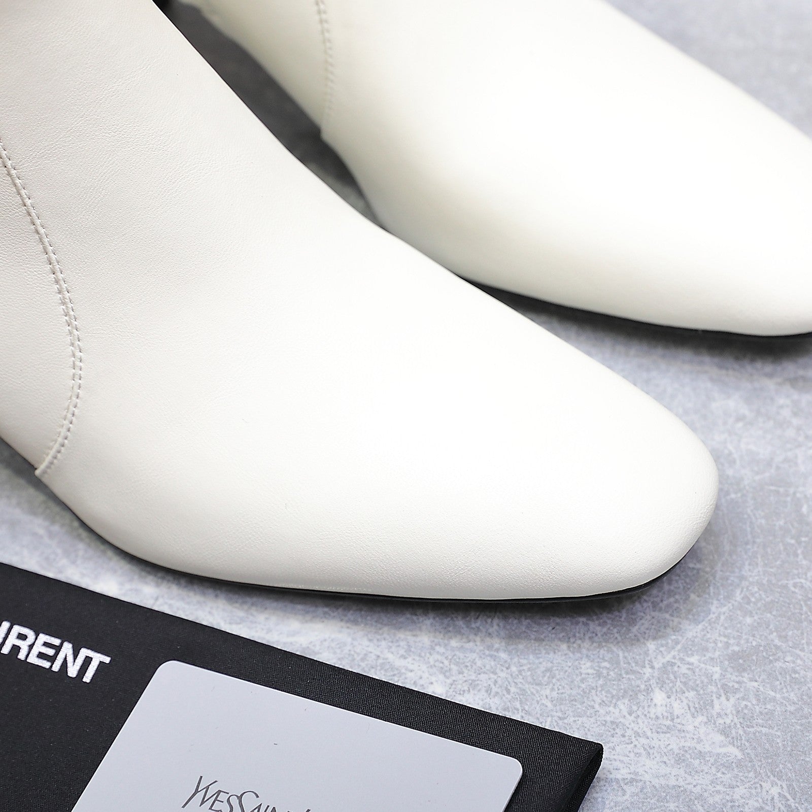 YSL 25S ANKLE BOOTS 70 MM IN WHITE LAMBSKIN