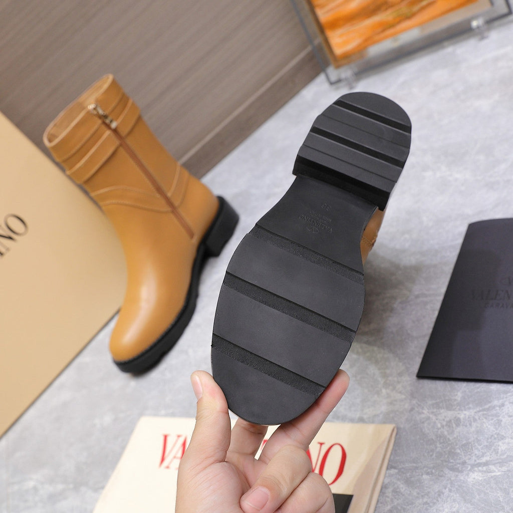 VALENTINO 25S FLAT ANKLE BOOTS IN LIGHT BROWN CALFSKIN