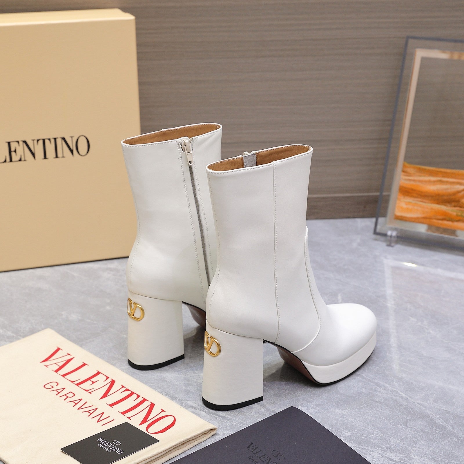 VALENTINO 25S ANKLE BOOTS WITH ZIPPER 90 MM IN WHITE CALFSKIN