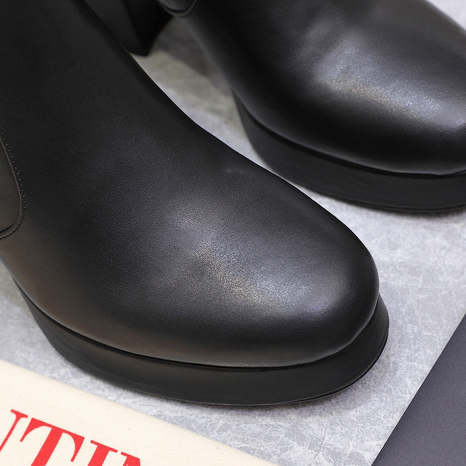 VALENTINO 25S ANKLE BOOTS WITH ZIPPER 90 MM IN BLACK CALFSKIN