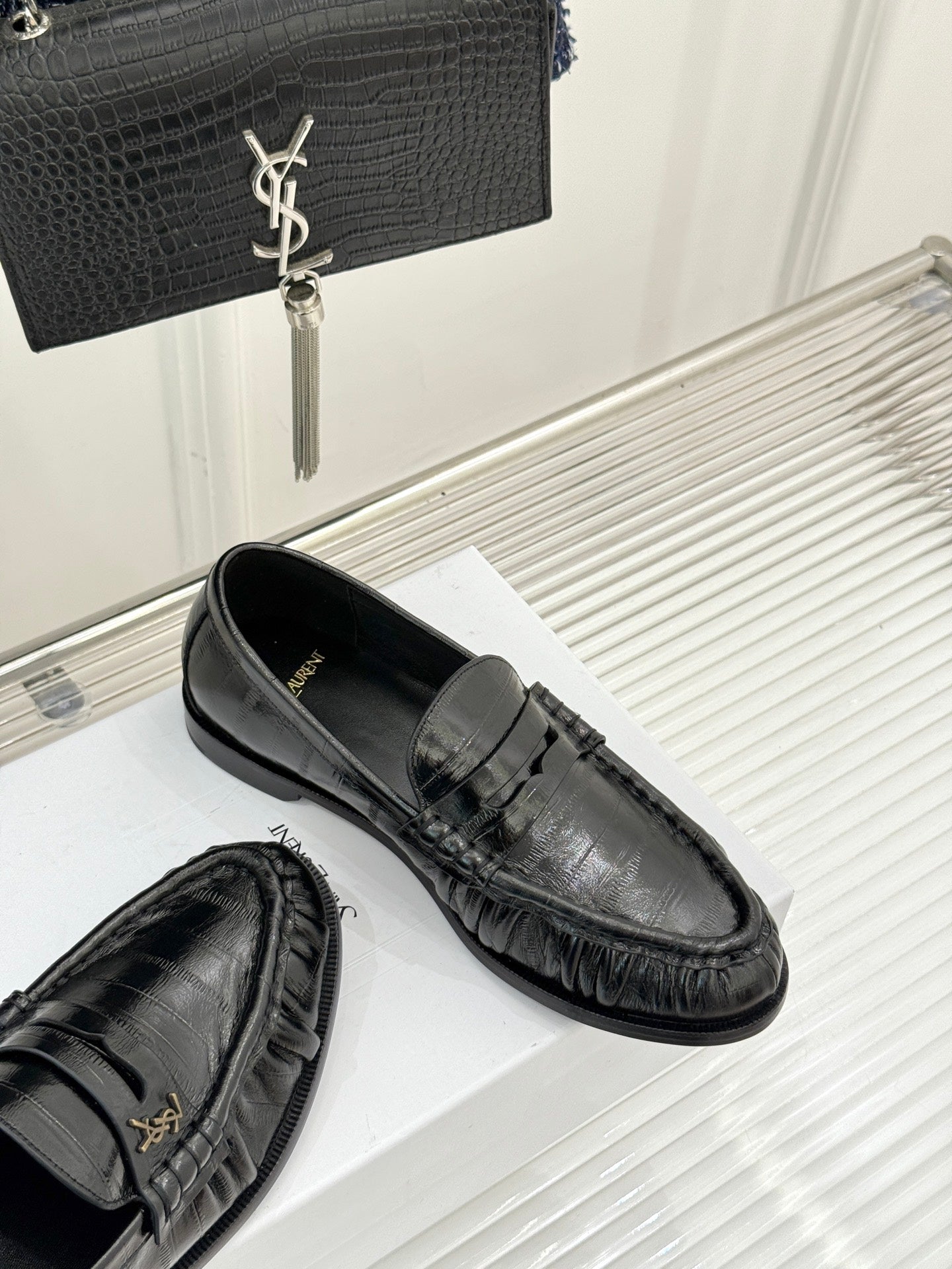 YSL 25S LOAFERS IN BLACK EMBOSSED LAMBSKIN