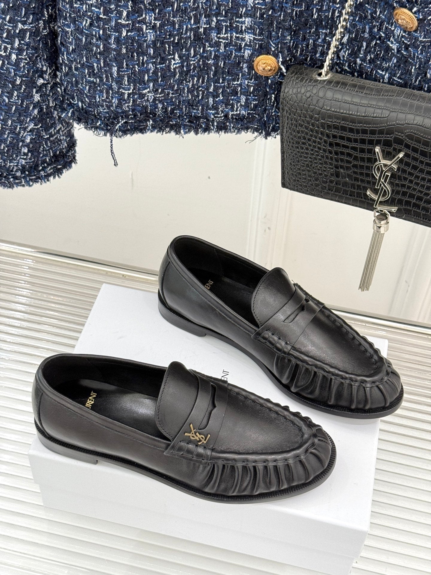 YSL 25S LOAFERS IN BLACK LAMBSKIN