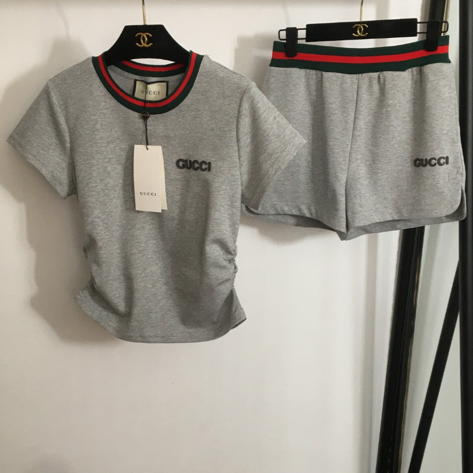 GUCCI T-SHIRT AND SHORTS SET STYLE 60