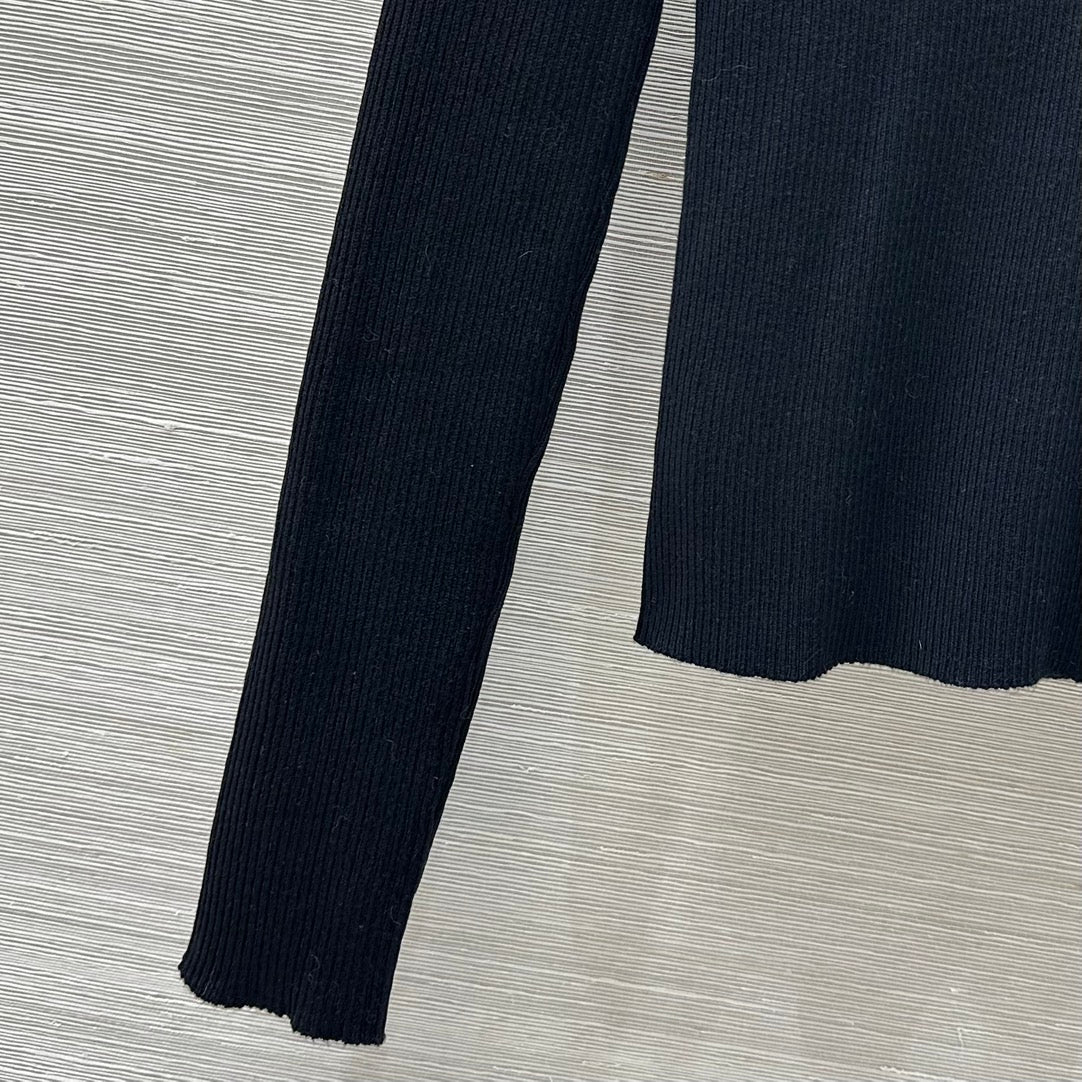 MIUMIU SWEATER STYLE 787